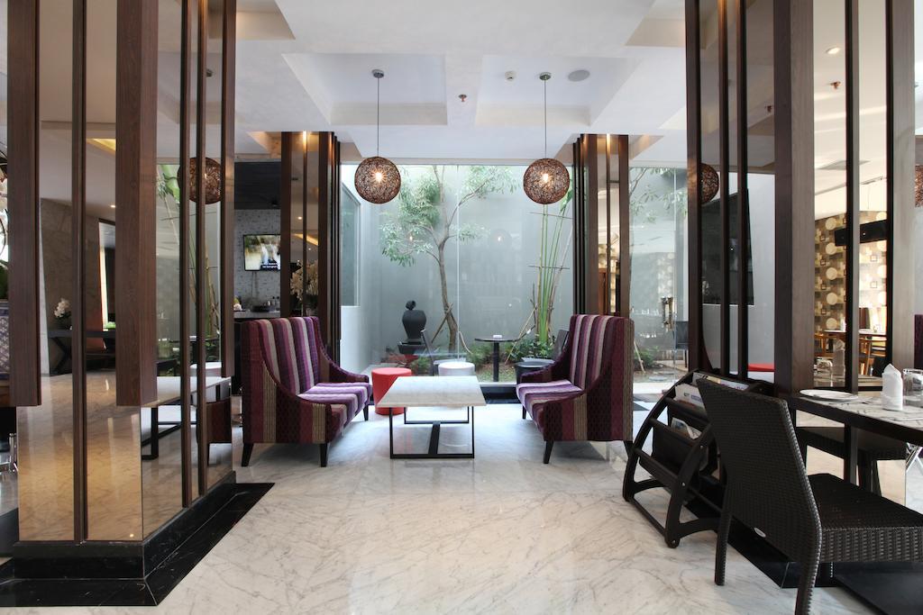 Sotis Hotel Jakarta Exterior photo
