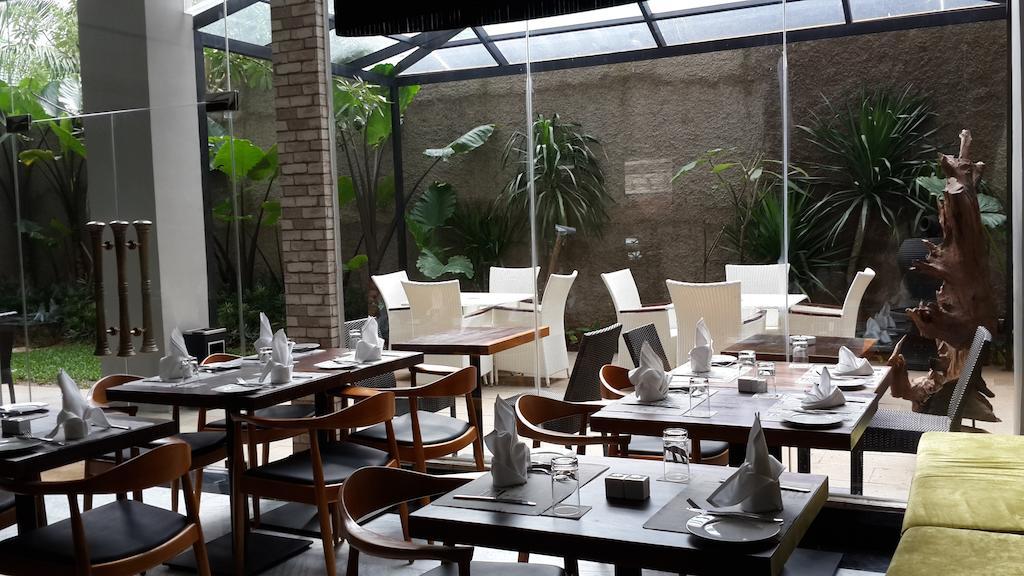 Sotis Hotel Jakarta Exterior photo