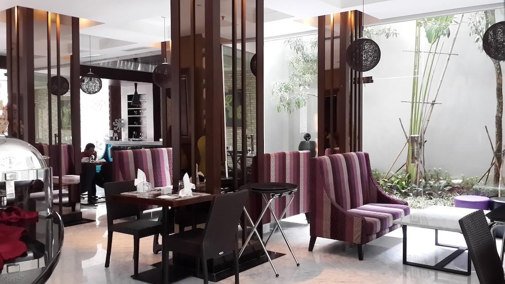 Sotis Hotel Jakarta Exterior photo
