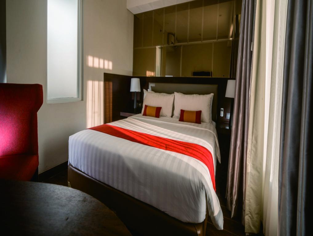 Sotis Hotel Jakarta Exterior photo