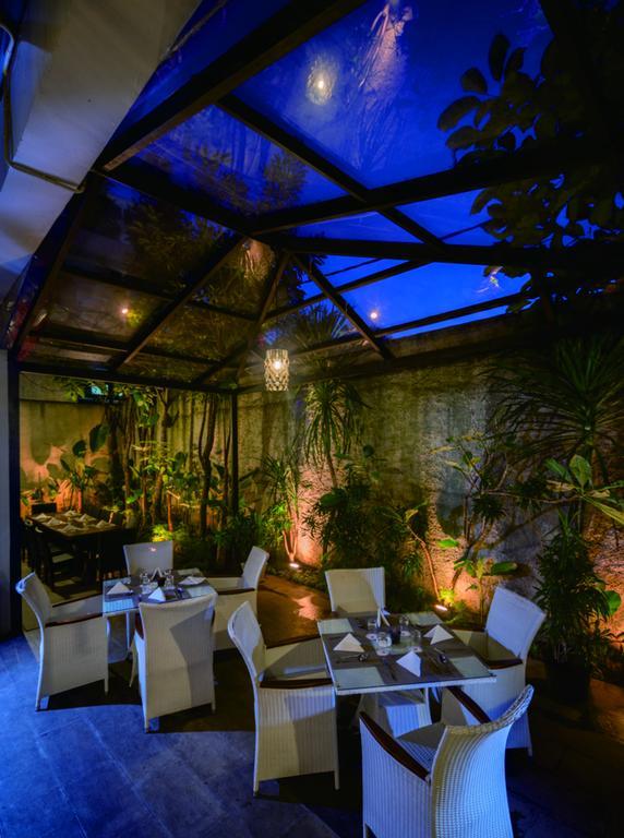 Sotis Hotel Jakarta Exterior photo